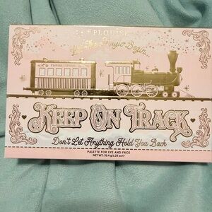 P.Louise Keep On Track Eyeshadow Palette - Gold